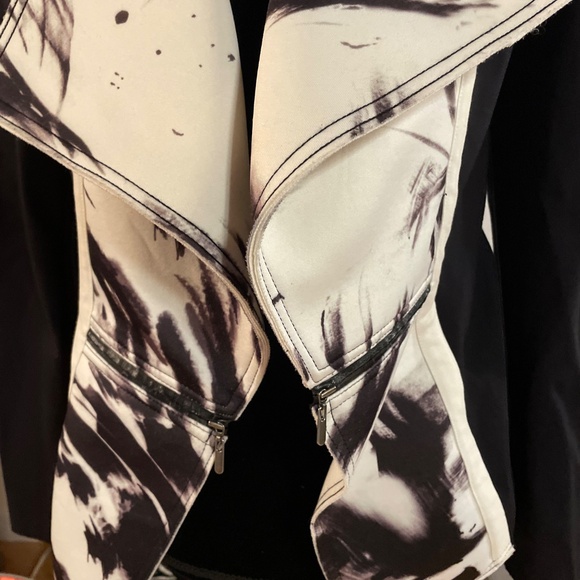 JAC Size Medium Jacket - Picture 3 of 7